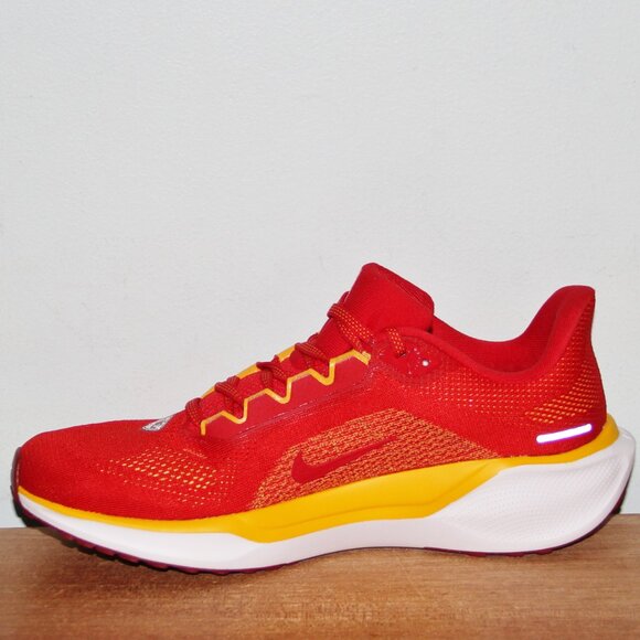 Nike Air Zoom Pegasus 41 Kansas City Chiefs Football Mens 8 Red main image 5